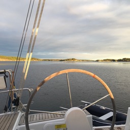 Motorbootschule und Segelschule Crazy-Lobster - Segelntörn in Schweden